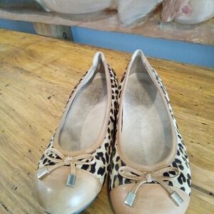 Vionic Minna Orthoheel Technology Size 7 Leopard Print Calf Hair Ballet Flats
